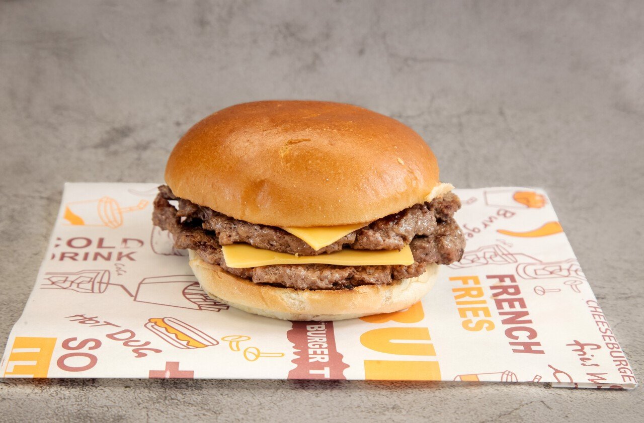 6890b7cea0482728ff3d082b_double-smash-with-cheese_1772633964255.jpg