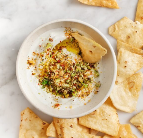 Toasted pitta and dukkah with olive oil